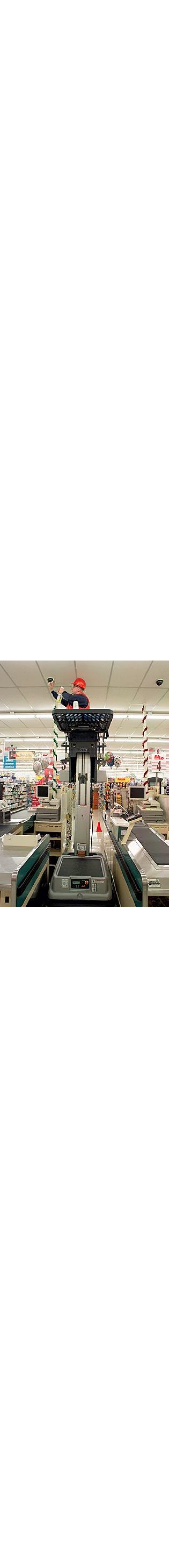 10MSP Driveable Vertical Mast Lifts
