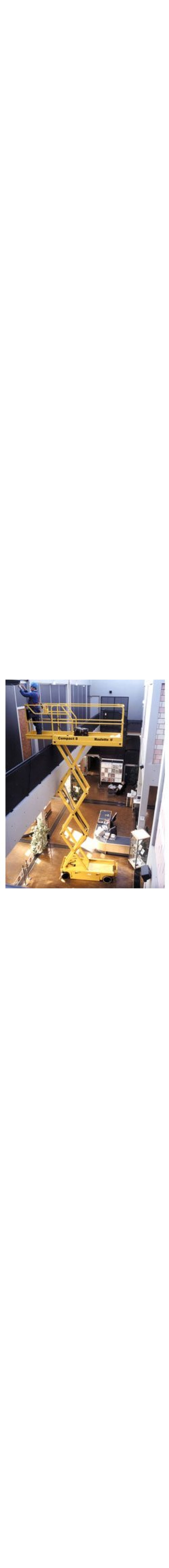 Compact 2032 E Scissor Lift