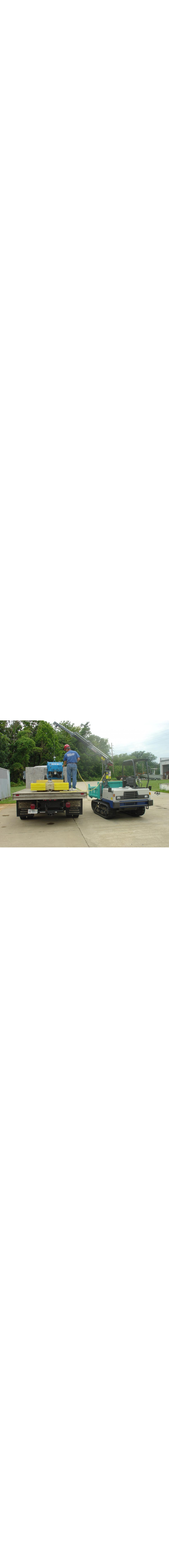 CT310KX Truck-Mounted Electric Mast Crane 1900lbs Lifting Capacity