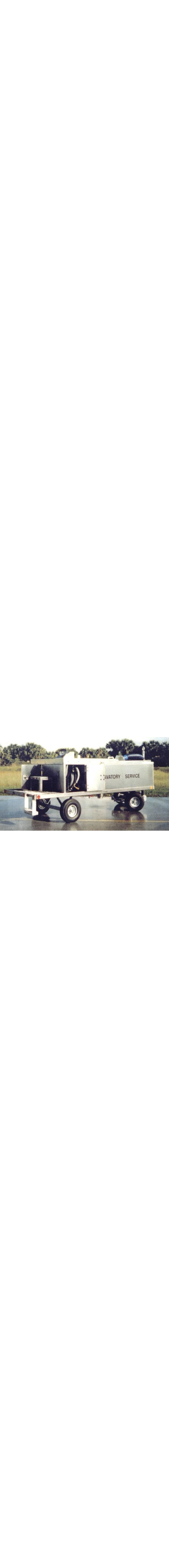 Lavatory Service Cart With 757 Platform