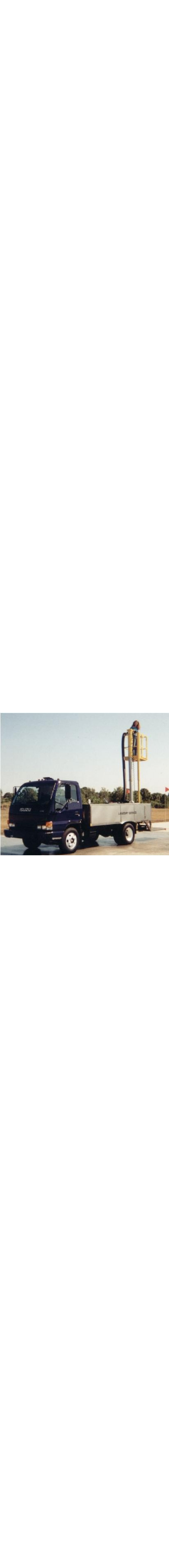 TL1000PL Lavatory Service Truck